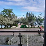 у моря Magnit первая линия דירה