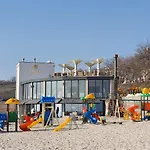 у моря Magnit первая линия