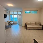 у моря Magnit первая линия Apartman *