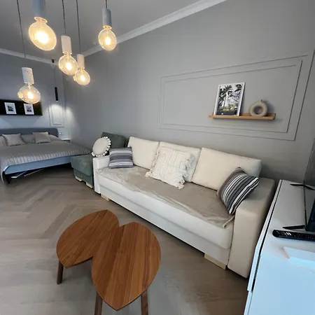 Апартаменты У Моря Магнит Первая Линия Apartment Odesa