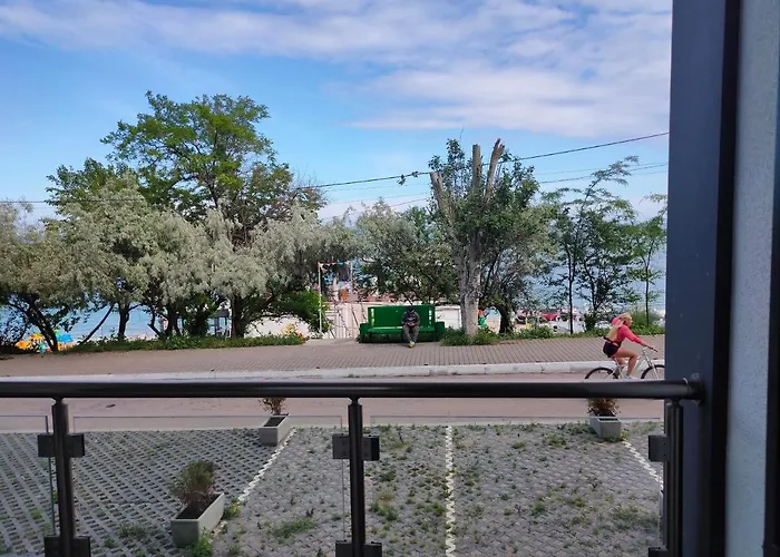 у моря Magnit первая линия Apartment