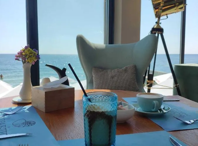 у моря Magnit первая линия Apartment *