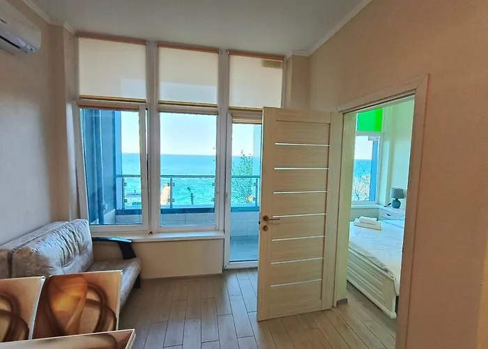 у моря Magnit первая линия Apartment Odesa